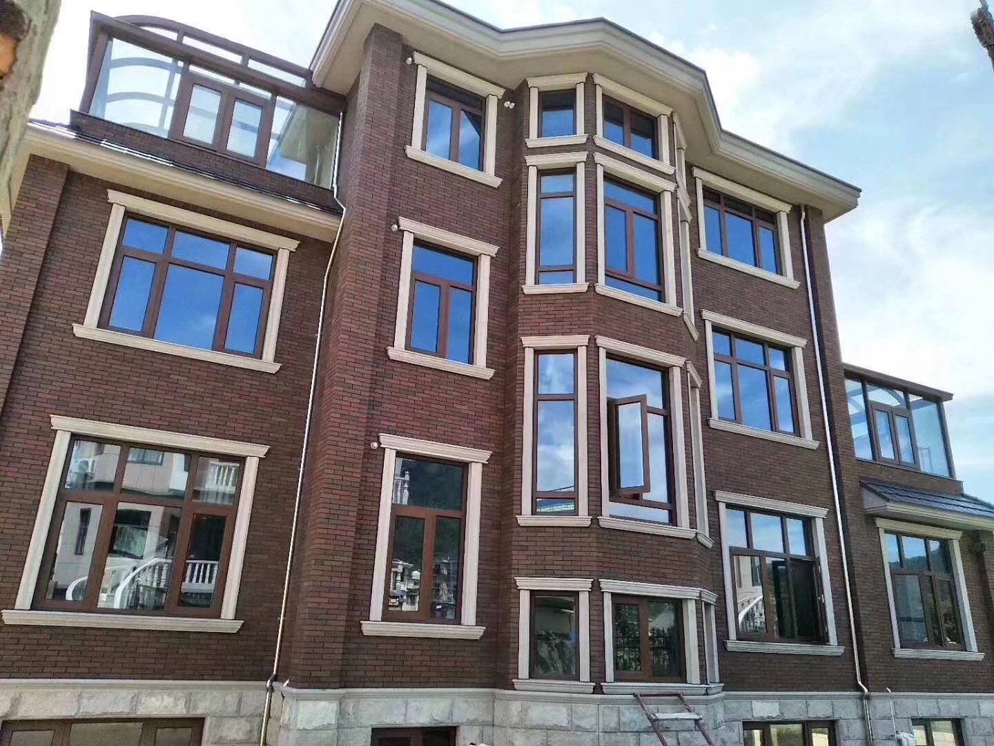 1556501317950597.jpg 05a977043f122025b13a6a7fd4c7dda.jpg